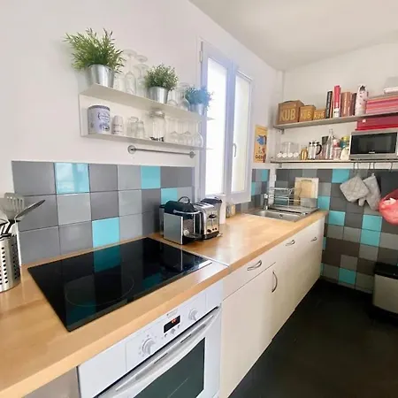 Apartment A Little Piece Of Heaven Canal Saint-martin Paris